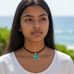 Beautiful abalone shell turtle pendant necklace